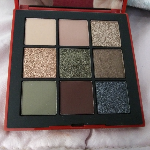 🌟HostPick/NARS Eyeshadow Palette. - Picture 7 of 9